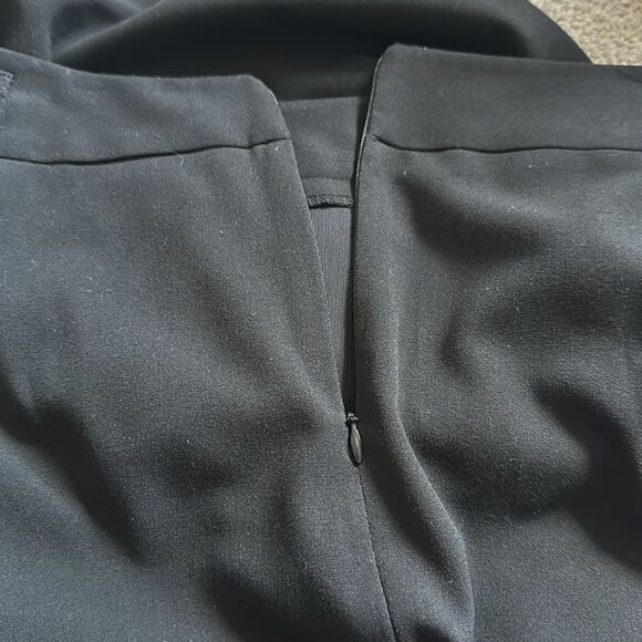 Sag Harbour Stretch Petite Pencil Skirt! - Picture 4 of 9